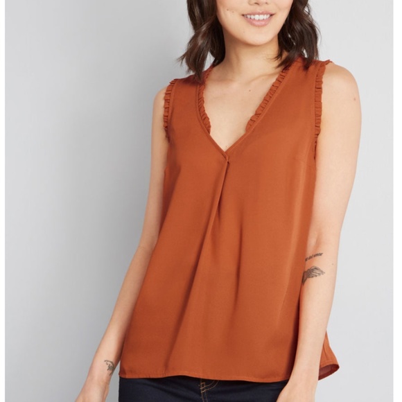 Modcloth Tops - Modcloth V-Neck Ruffle Trim Top Rust Sienna Color Sleeveless Soft Pleat Drape